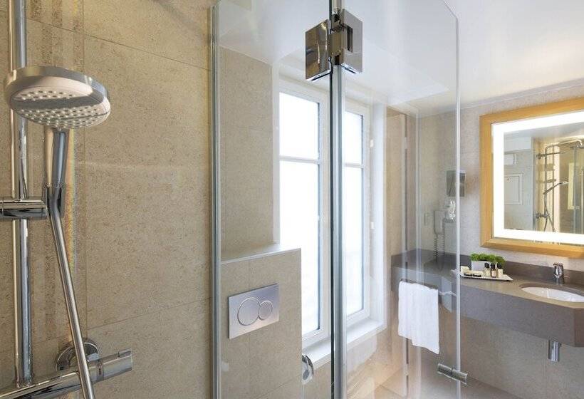 コンフォートルーム, Hôtel Le Relais Des Halles