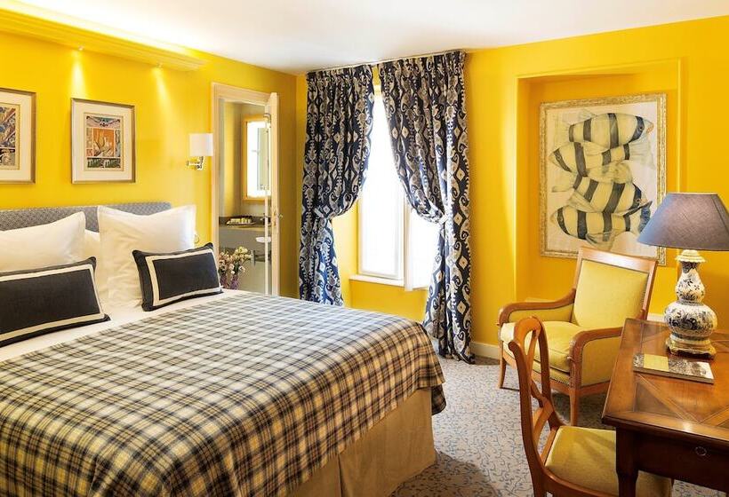 コンフォートルーム, Hôtel Le Relais Des Halles