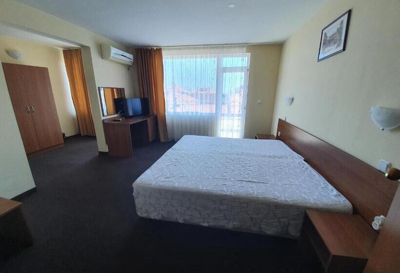 Номер Стандарт, Sandor