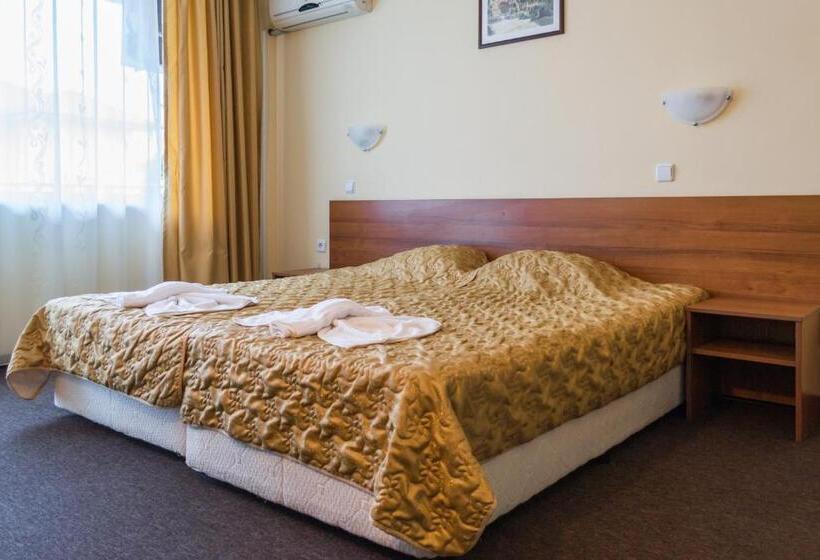 Номер Стандарт, Sandor