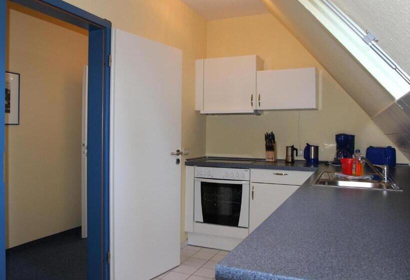 דירת חדר נוף לגינה, & Restaurant Seebrücke