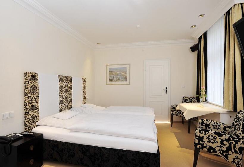 スタンダードルーム, Strandhörn