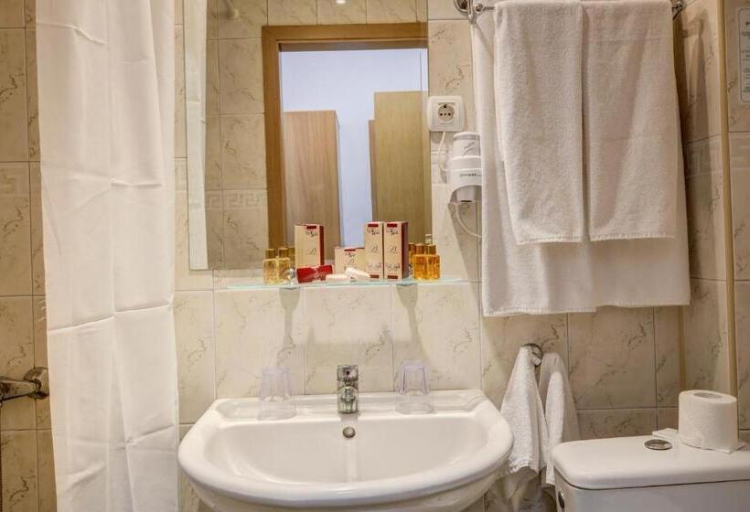 Номер Стандарт, Kini Park Hotel All Inclusive & Free Parking