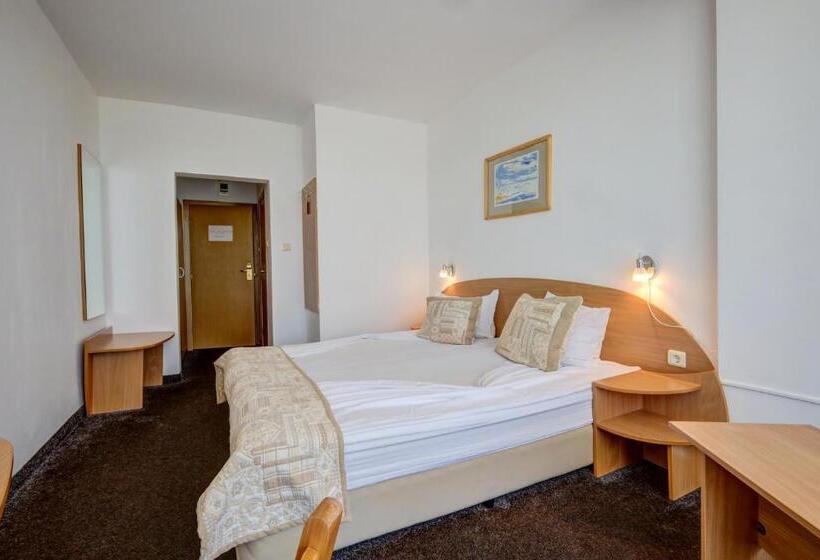 Номер Стандарт, Kini Park Hotel All Inclusive & Free Parking