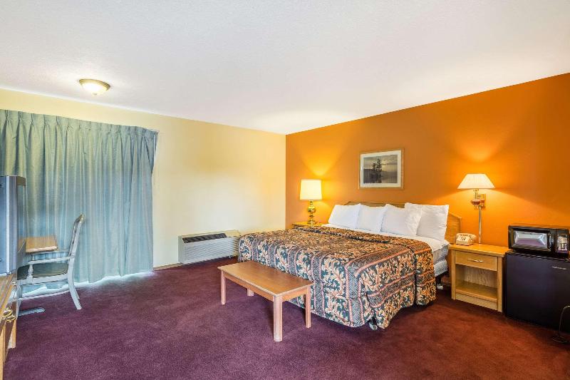 غرفة قياسية سرير كينج, Howard Johnson By Wyndham Spokane