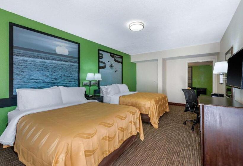 스탠다드 룸 킹사이즈 침대, Quality Inn Daytona Beach Oceanfront