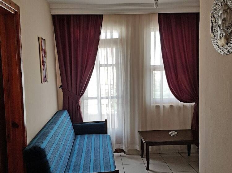 침실 2개 아파트, Palmen Apart