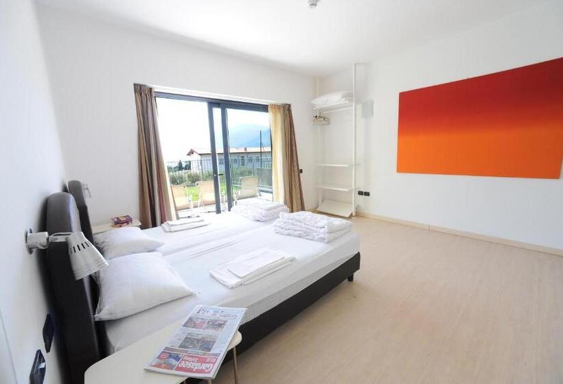 2 Bedrooms Apartment Lake View, Residence Goethe