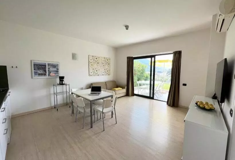 2 Bedrooms Apartment Lake View, Residence Goethe
