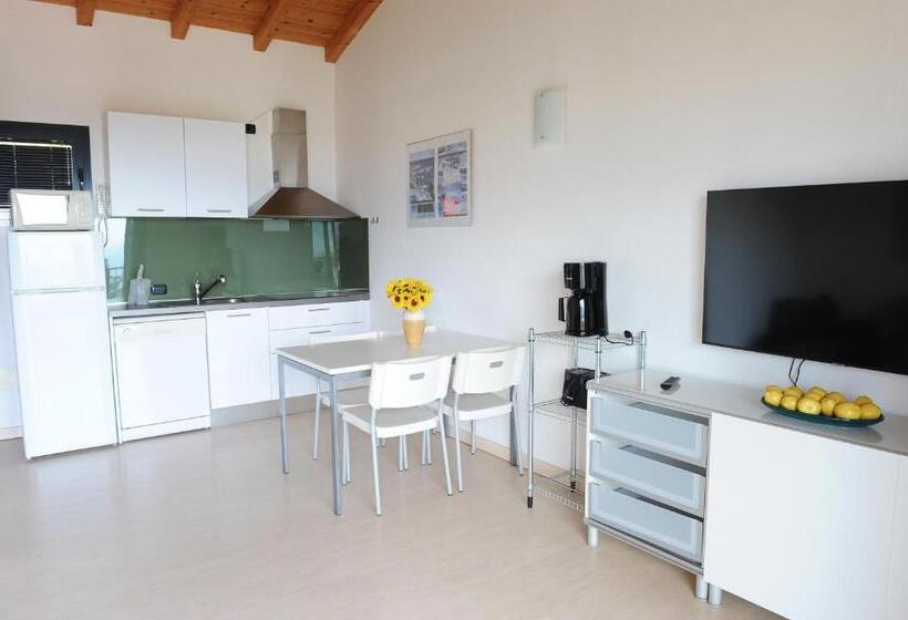 1 Bedroom Apartment Lake View, Residence Goethe