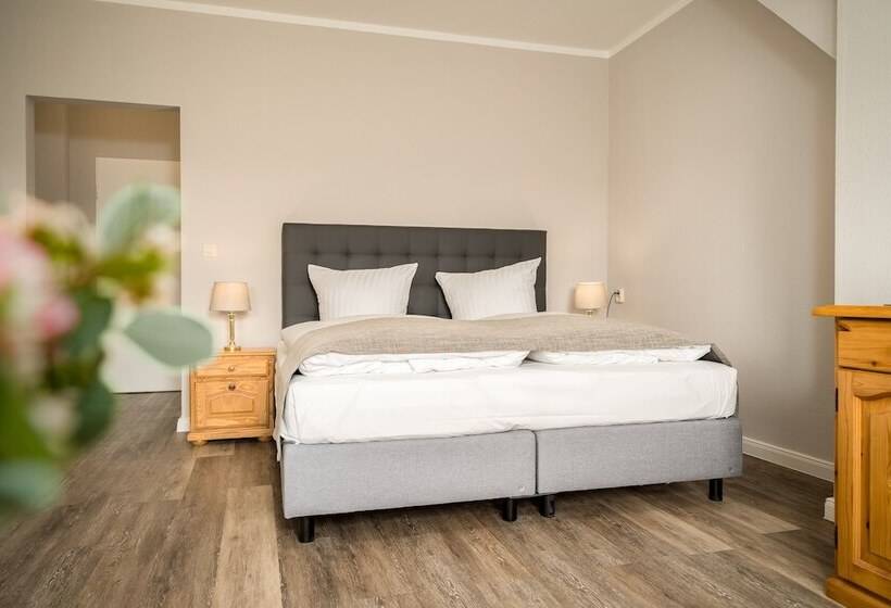 コンフォートルーム, Residenz Am Ostufer