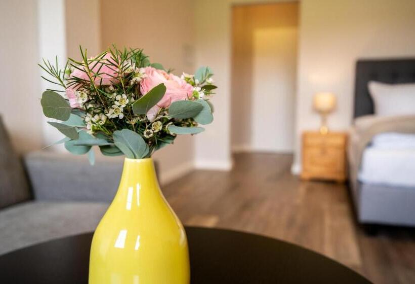 コンフォートルーム, Residenz Am Ostufer