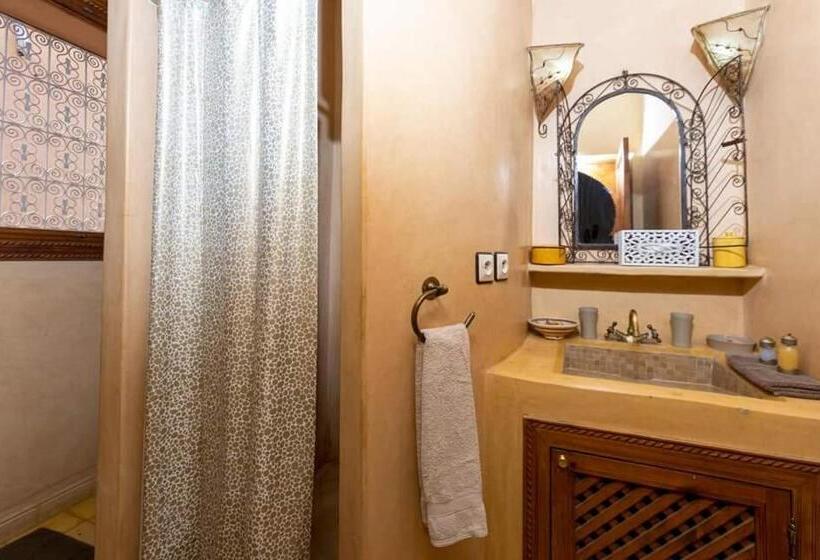 Standart Oda, Riad Aquarelle By Ge