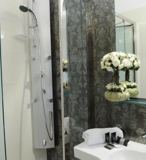 اتاق لوکس, Villa Paola