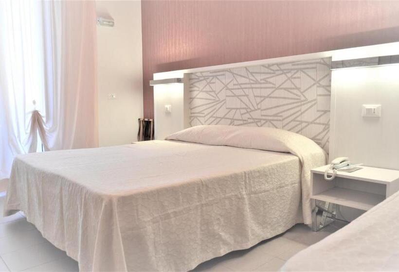 اتاق راحتی سه تخته, Villa Paola