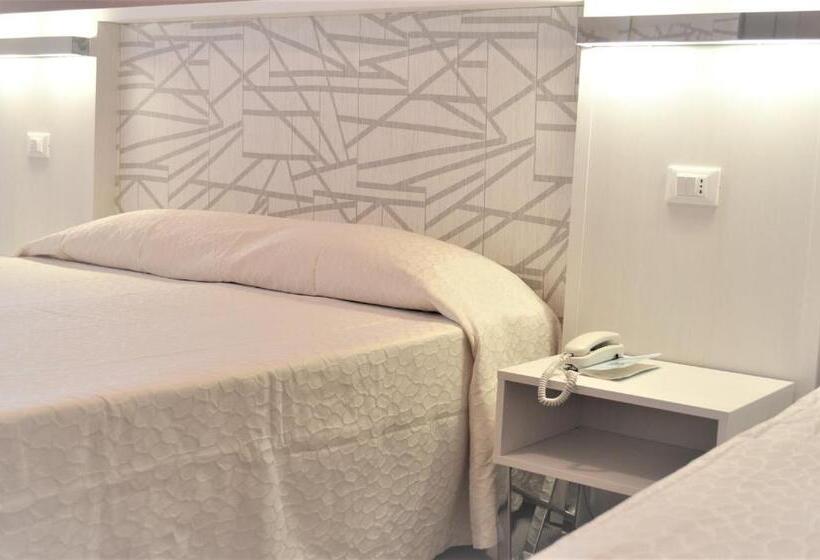 اتاق راحتی سه تخته, Villa Paola