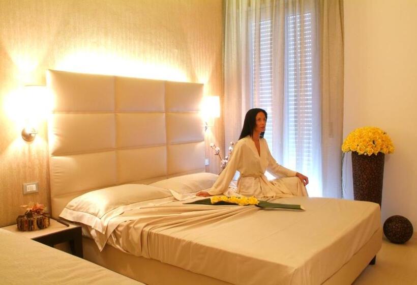 اتاق لوکس با چشمانداز دریا, Villa Paola