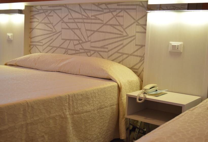 اتاق راحتی سه تخته, Villa Paola