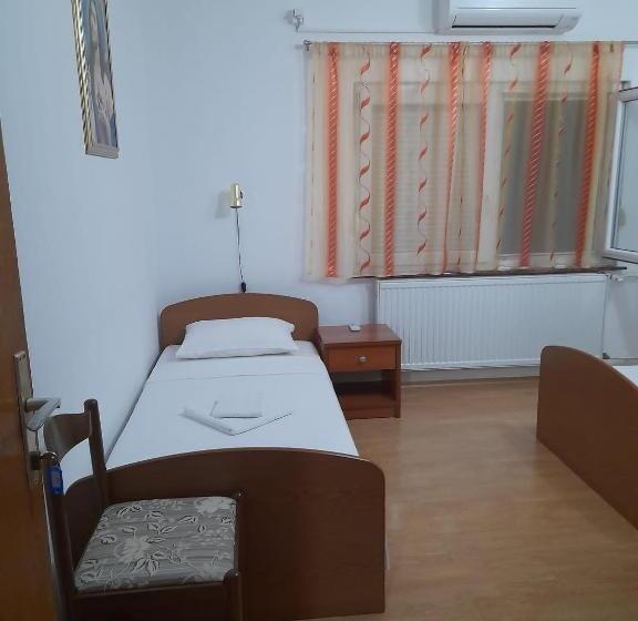 اتاق استاندارد, Mir