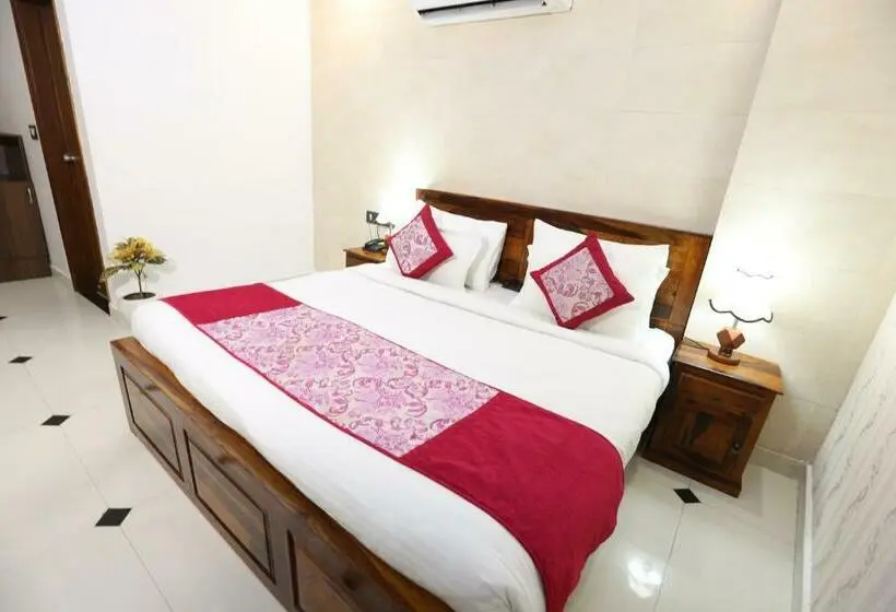 デラックスルーム, Lavit Couple Friendly Near Faridabad Metro Station