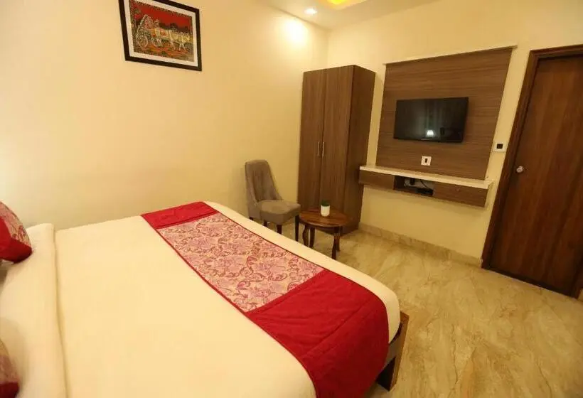ハイドロマッサージバス付きスイート, Lavit Couple Friendly Near Faridabad Metro Station