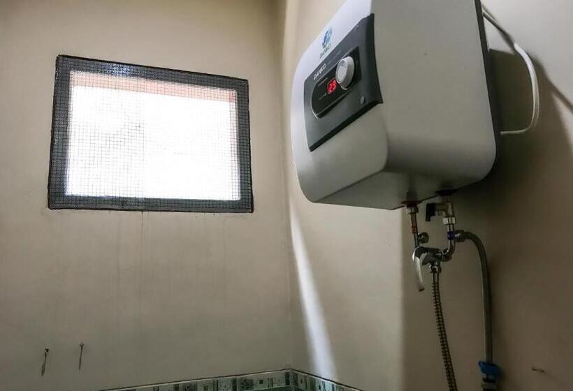 Номер Стандарт, Reddoorz @ Jalan Gelanggang Remaja Waena Jayapura
