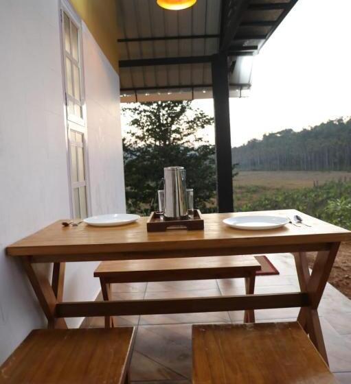 デラックスルーム, Agronest Farm & Resort By Teal Luxury Stay