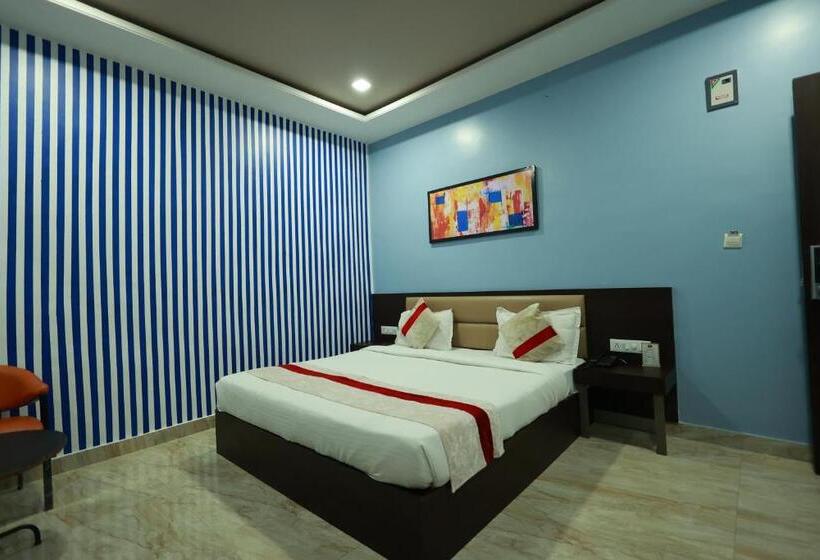 Deluxe Rum, Jai Harsh