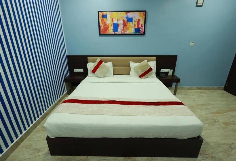 Deluxe Rum, Jai Harsh