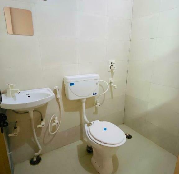 Quarto Triplo Clássico, Oyo 91788  Happy Stay