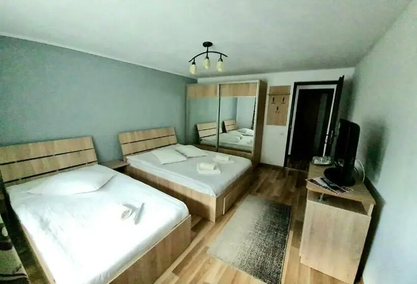 スタンダードトリプルルーム, Casa Ostrov