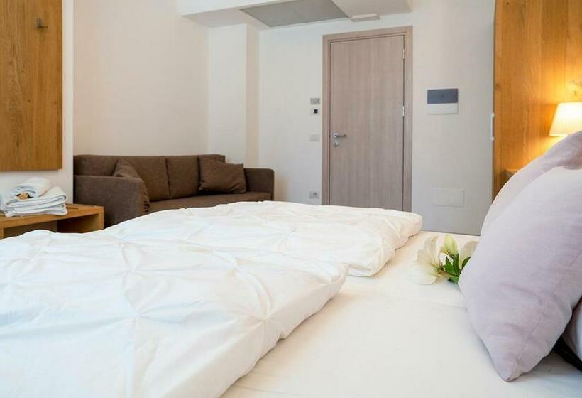 חדר סופריור, Dal Pez