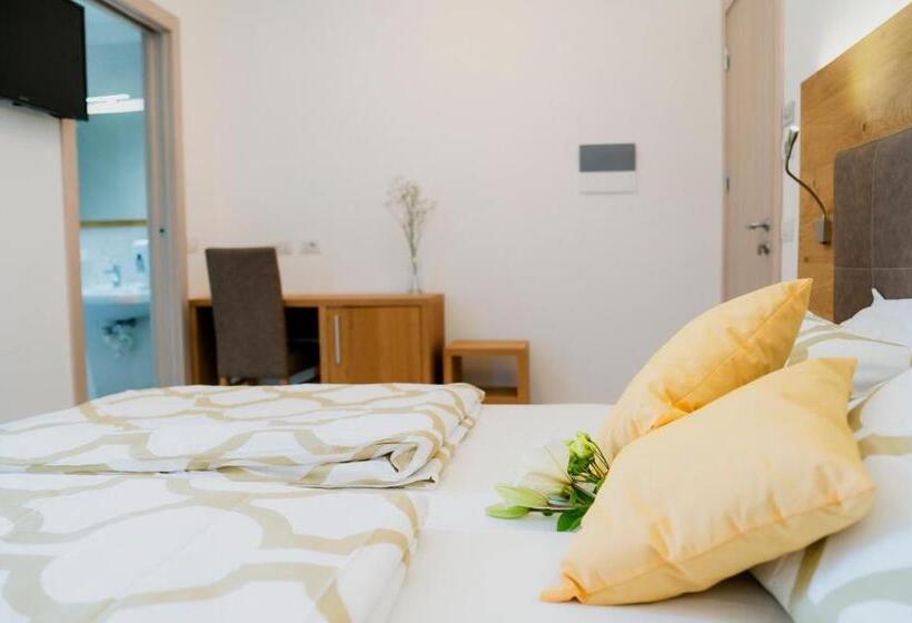 חדר סטנדרט, Dal Pez