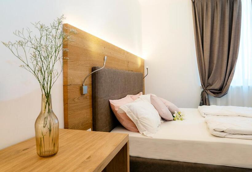 חדר דלוקס, Dal Pez