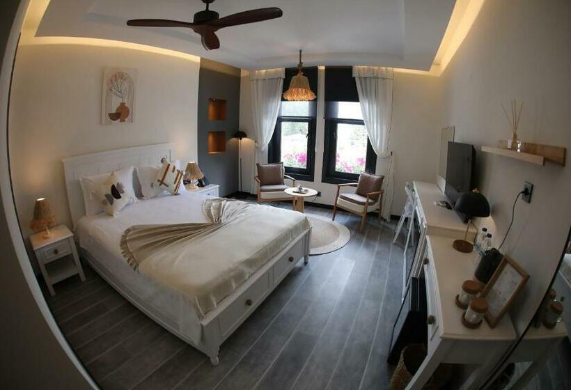 اتاق لوکس, Afi̇lli̇ Köşk