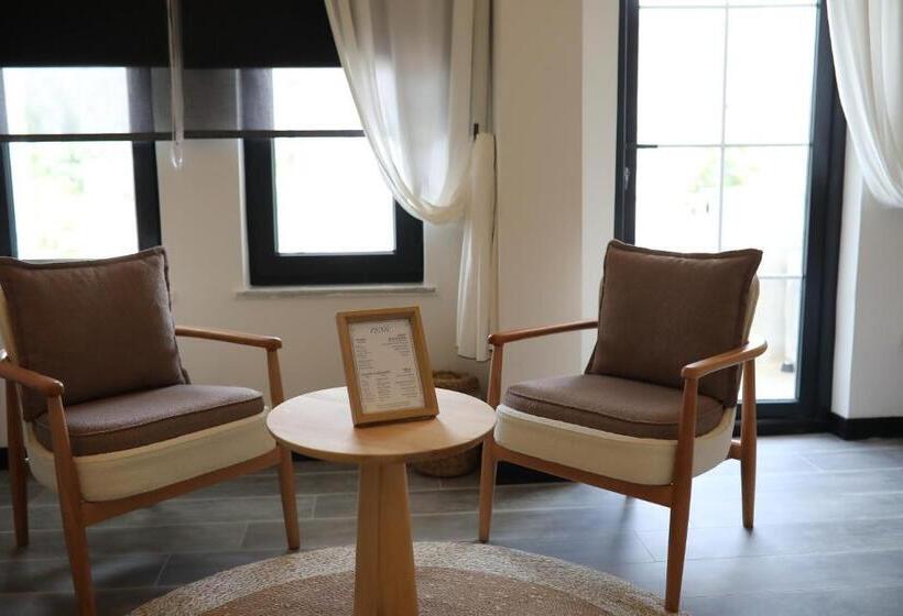 اتاق لوکس با تخت بزرگ, Afi̇lli̇ Köşk