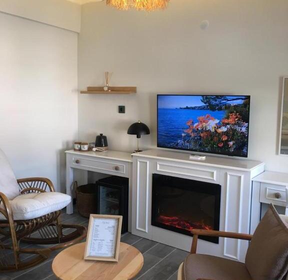 اتاق لوکس با تخت بزرگ, Afi̇lli̇ Köşk