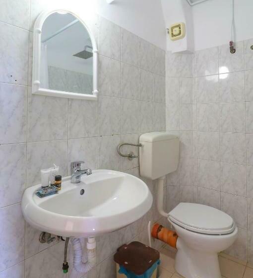 سوییت خانوادگی, Neranxi Apartament