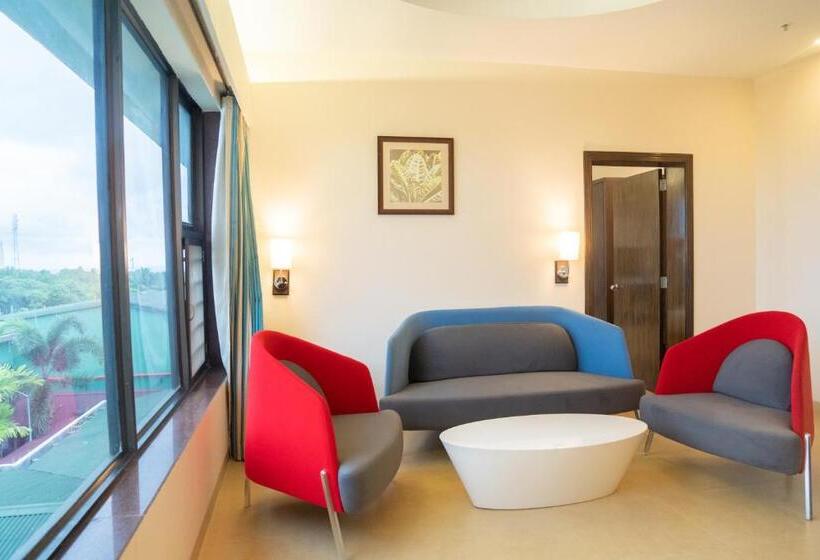 סוויטה נוף להרים, Greenleaf The Resort & Spa, Ganpatipule