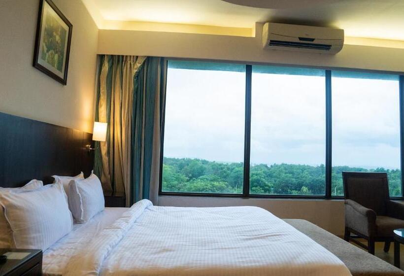 סוויטה נוף להרים, Greenleaf The Resort & Spa, Ganpatipule