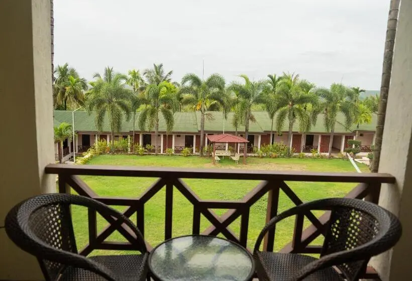 バルコニー付きデラックスルーム, Greenleaf The Resort & Spa, Ganpatipule