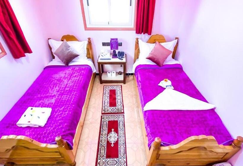 اتاق اکونومی, El Marsa La Playa