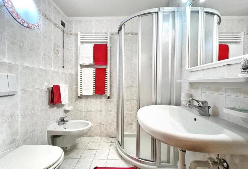 基本间, Garni Francescato