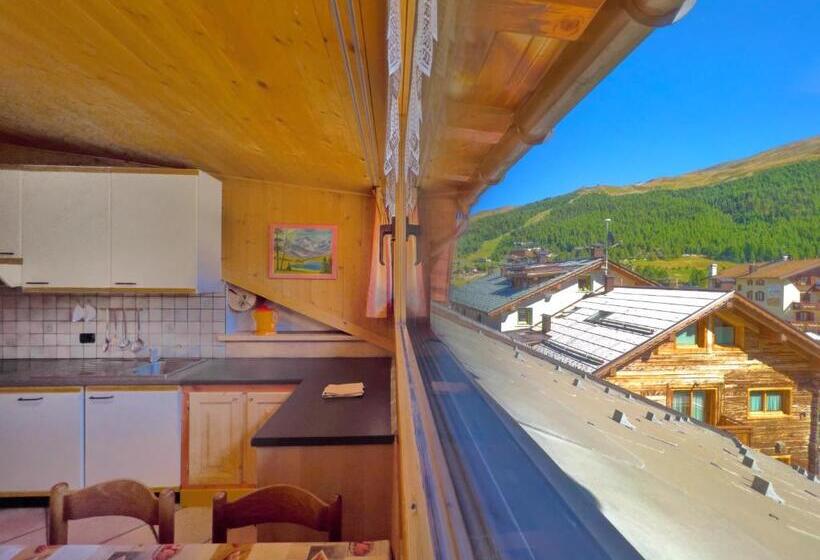 带1个卧室的顶楼公寓, Garni Francescato