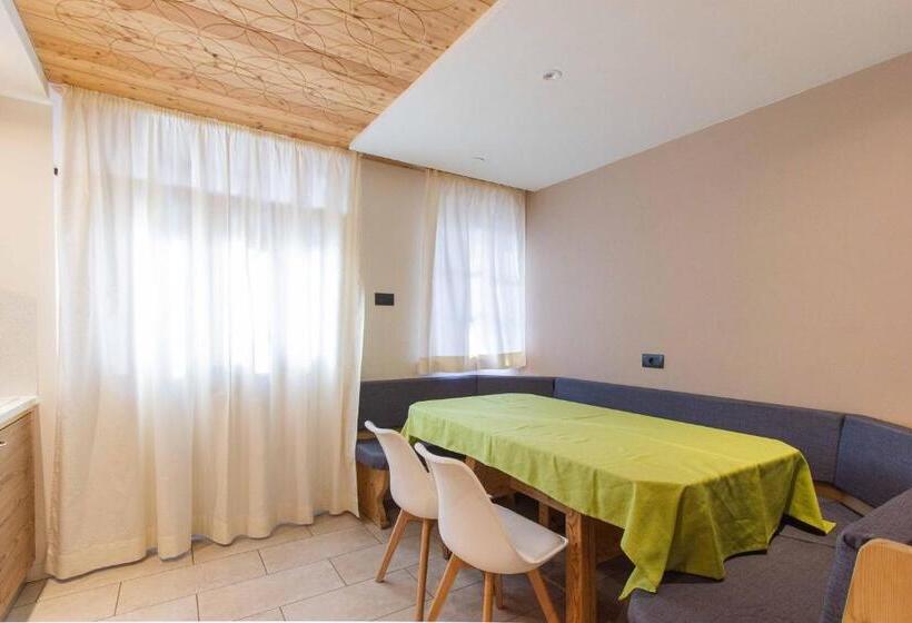 带1个卧室的豪华公寓, Garni Francescato