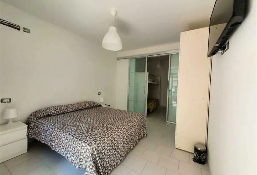 スタンダード４人部屋, Affittacamere Casa Cynda