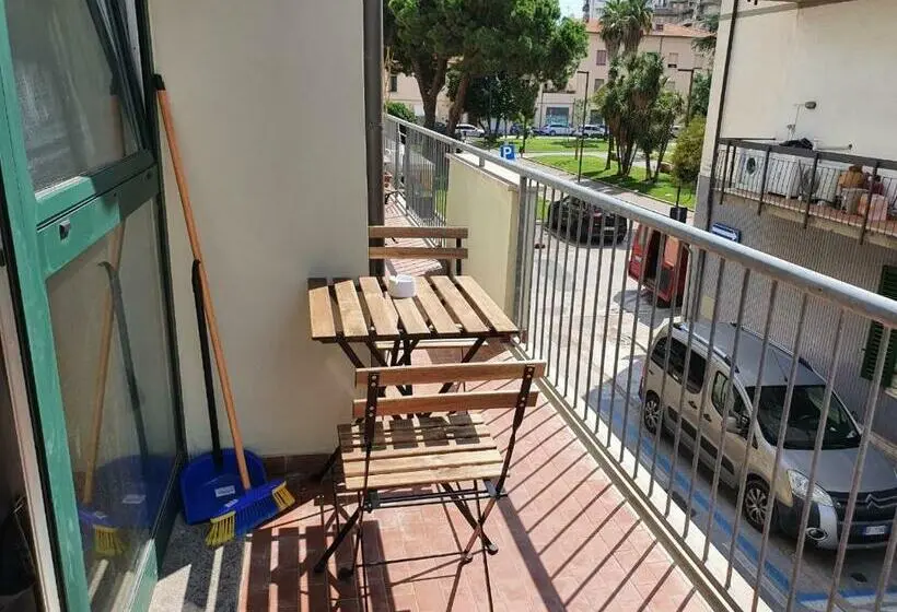 スタンダード４人部屋, Affittacamere Casa Cynda