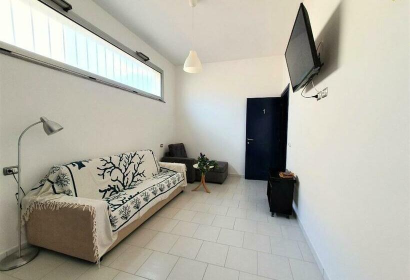 Четырехместный Номер Стандарт, Affittacamere Casa Cynda