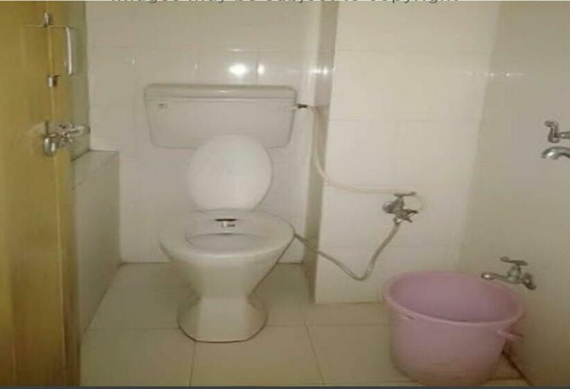 트리플 클래식 룸, Pop Hotel K Kalpana Railway Station