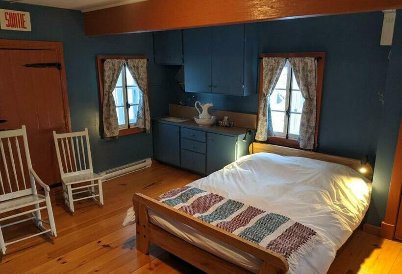 샬레, Auberge De Jeunesse Du Domaine à Liguori